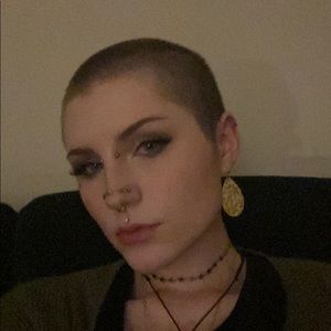 Meet your Posher, Elle